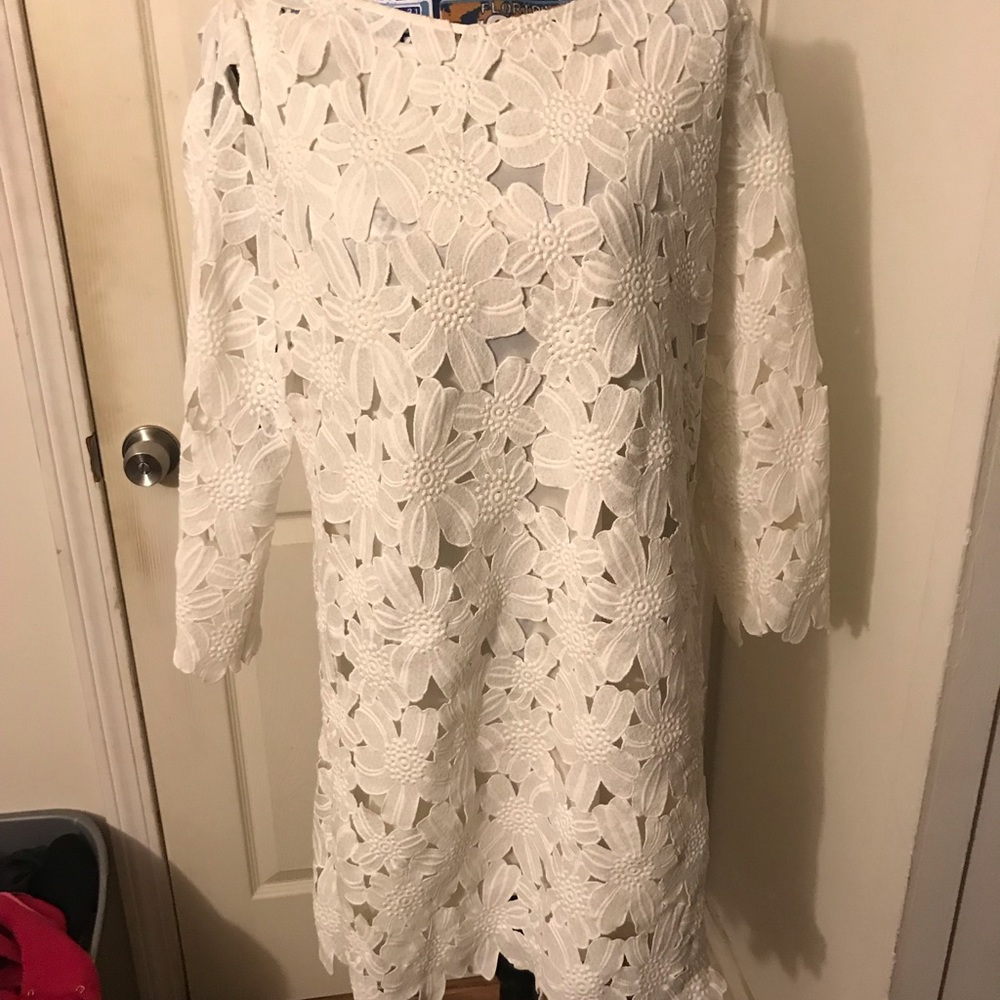 Dress - Picture 6 of 7